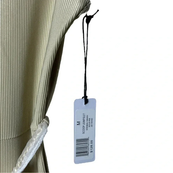 1356. REVOLVE WE WORE WHAT SCOOP JUMPSUIT RIBBED COMES WITH METAL BELT MEDIUM - Picture 8 of 12